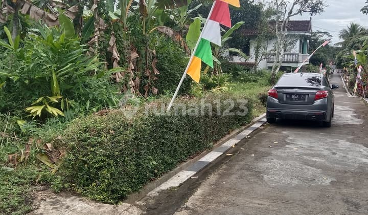 Tanah Perumahan di Jambu Jl Raya Ambarawa Magelang SHM 1995 m²