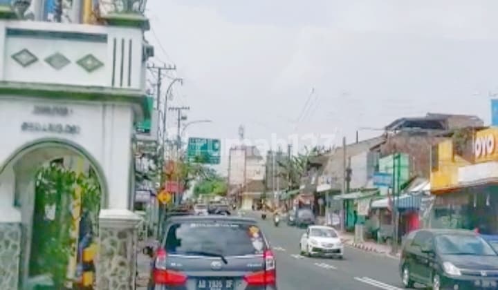 Tanah dekat Jl Malioboro Yogyakarta Titik Nol 0 Kilometer