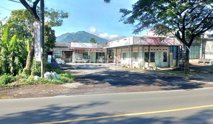 Ruang Usaha Ruko Rumah Makan Di Ambarawa Banyubiru