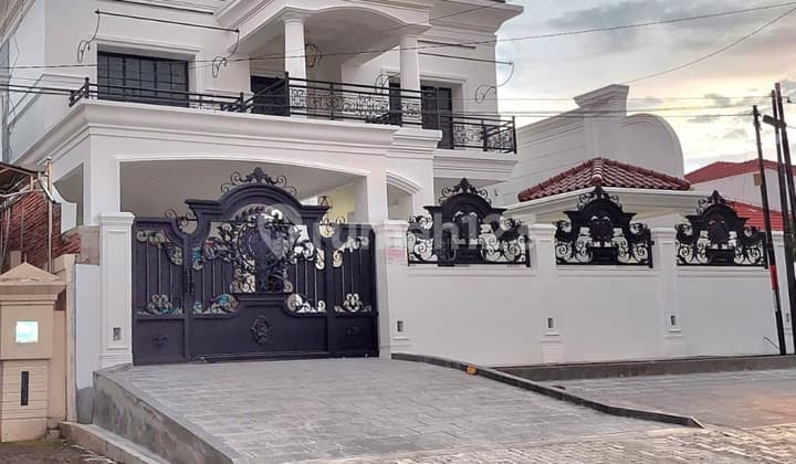 Rumah Mewah Di Puri Anjasmoro, Kota.semarang