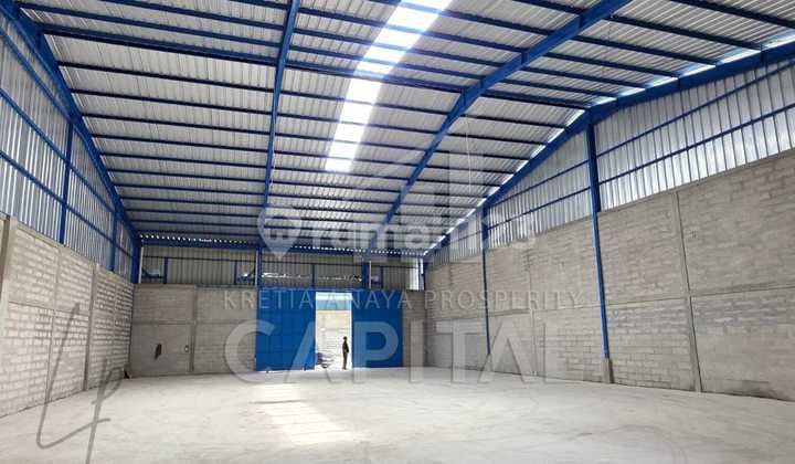Gudang Baru Renovasi di Pergudangan Kopo Katapang