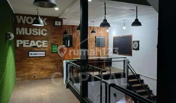 Ruang Usaha Rapi Terawat dengan Lokasi Strategis Pinggir Jalan Besar Siap Huni di Pelajar Pejuang Bandung