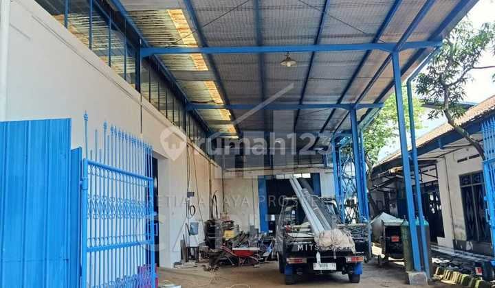 Gudang Bersih dengan Luas Berbeda Siap Pakai dan Akses Contener di Jalan Caringin Bandung