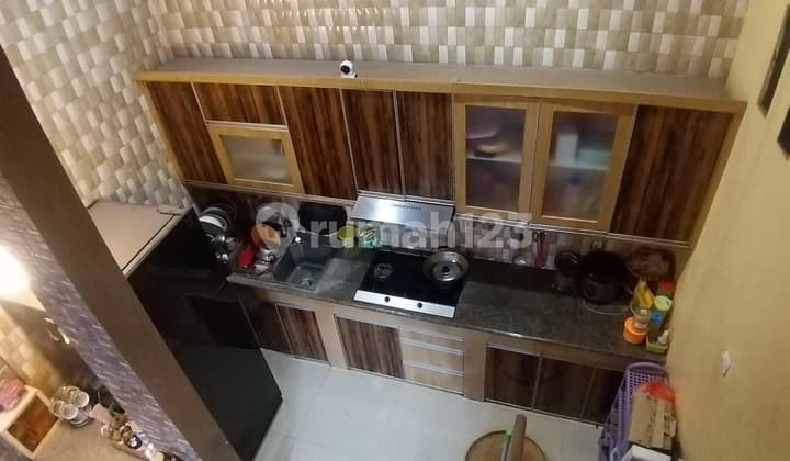 O002-Rumah Klasik 1,5 Lantai Furnished SHM Mustikajaya, Bekasi