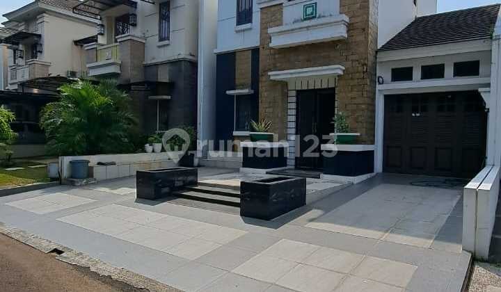 Rumah Depan Mall Grand Wisata 250 M2