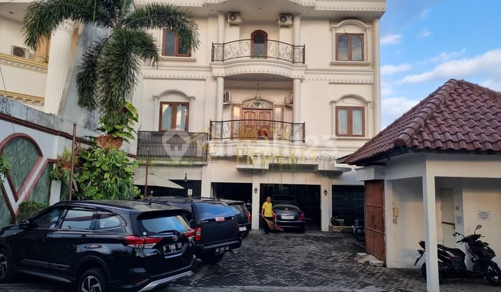 Hotel Bintang 1 Dekat Amplaz Dijual Cepat