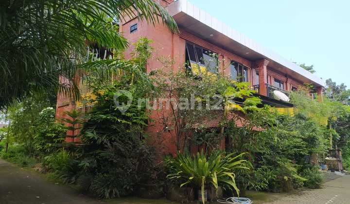 Dijual Lelang Rumah Besar Dekat Stadion Maguwo