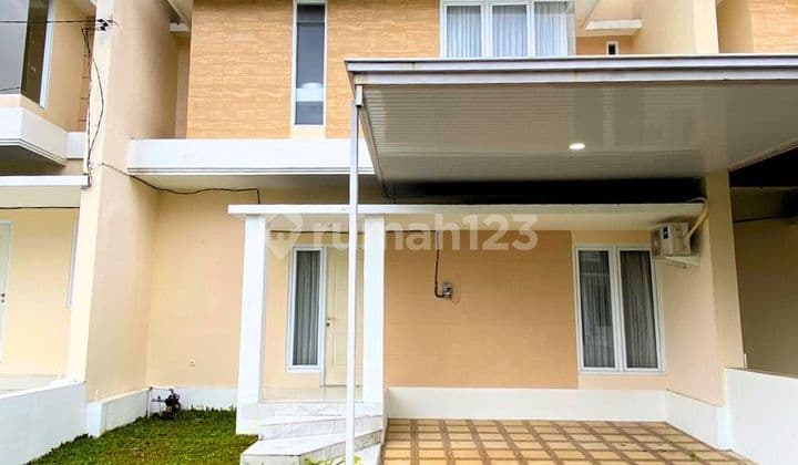 Luxurious Fully Furnished House with One Gate System Cluster in Sleman