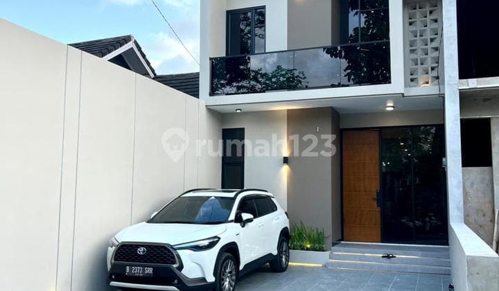 Rumah Mewah Skandinavian Siap Huni di Krapyak Wedomartani Sleman