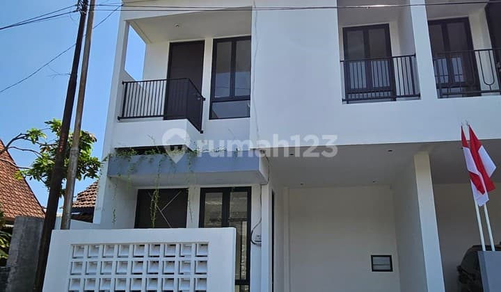 Rumah Minimalis 2 Lantai Siap Huni Jl Ikan Cakalang Blimbing