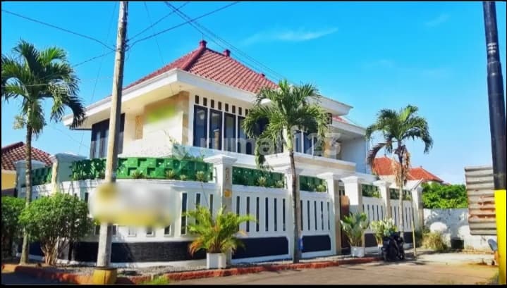 Rumah kos premium ada kolam renang area soekarno hatta