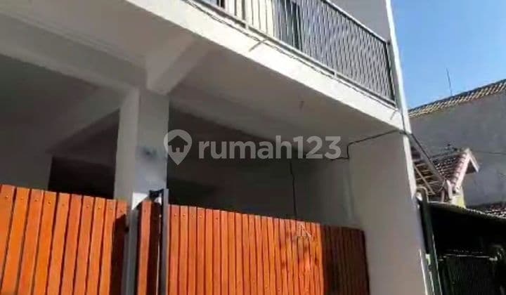 Rumah kos full penghuni jl dewandaru soekarno hatta