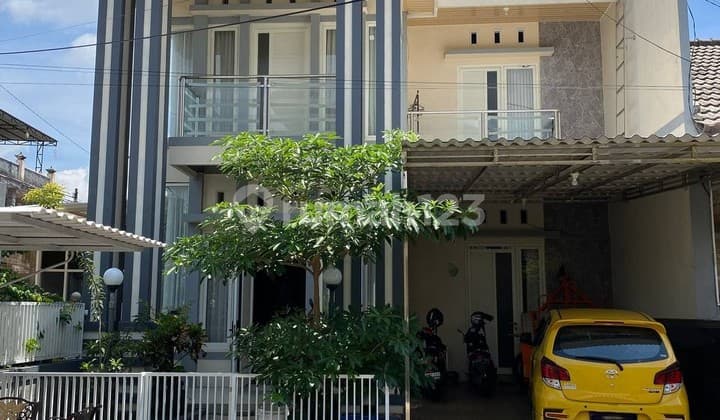 Dijual rumah 2 lantai siap huni area sengkaling