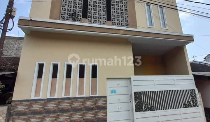 Rumah kost 2 lantai aktif area jl danau sentani sawojajar