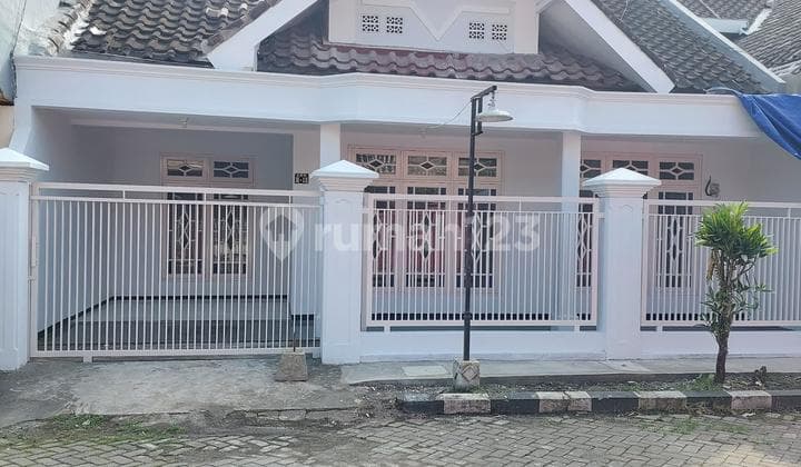 rumah luas 156m2 siap huni strategis di bumi meranti wangi sulfat