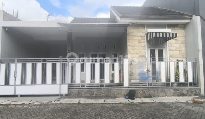 Rumah minimalis siap huni jl akordion tunggulwulung lowokwaru