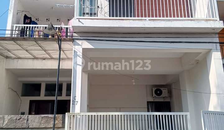 Rumah minimalis moerdn 2 lantai siap huni area pandanwangi sulfat