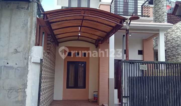 Rumah 2 lantai siap huni area borobudur blimbing