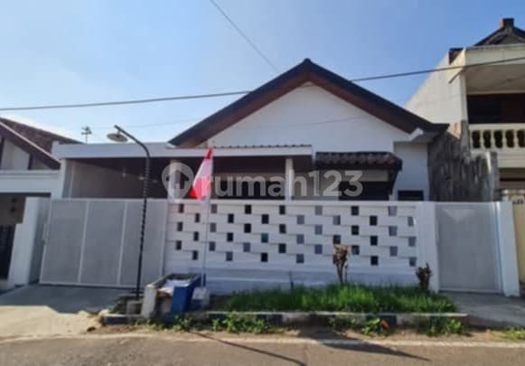 Rumah Baru Renovasi Siap Huni Luas 158M2 Area Jl Ikan2 Blimbing