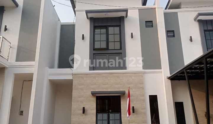 Dijual cepat rumah modern 2 lantai siap huni dekat kampus UMM
