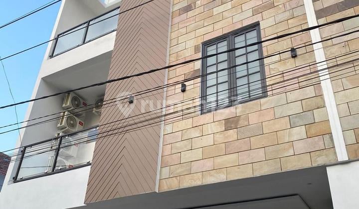 Exclusive 3-Story Fully Furnished Boarding House in Siguragura, Lowokwaru