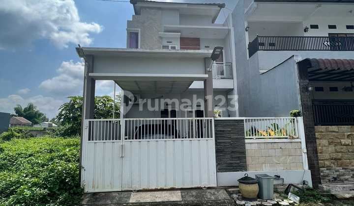 dijual cepat rumah 2 lantai siap huni area banjararum singosari