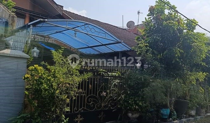 Dijual Rumah luas 323m2 siap huni area Griya shanta