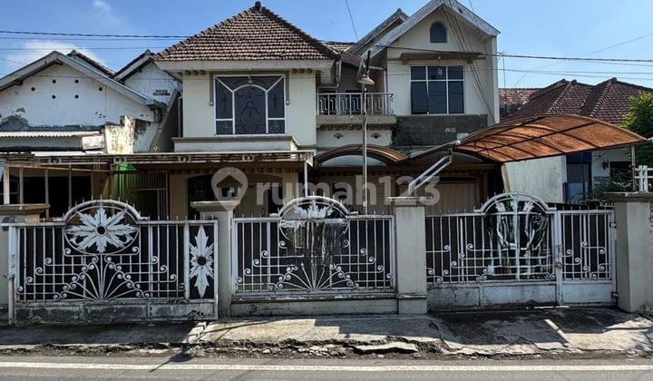 Rumah 2 lantai siap huni area tebo selatan sukun