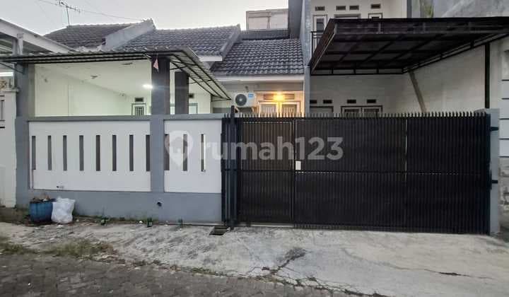 Comfortable 2-Story House Ready to Occupy in Joyoagung, Malang City