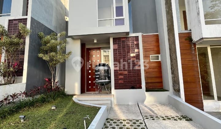 Rumah minimalis modern 2 lantai siap huni the oz tidar