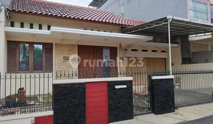 Nice 1.5-Story Semi-Furnished House, Central Semarang Location
