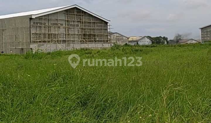 Tanah di Boulevard Pergudangan Laksana,luas 930m,ada 6 Kavling,harga 4.6jt/m