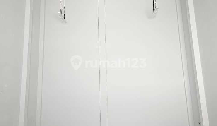 Dijual Cepat Gudang Bizpark Pik2, Uk9x20m2, Harga : 3,8M