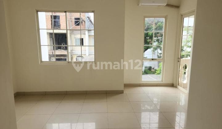 Disewakan Rumah Green Lake City Cluster Europe, Uk.10x20m2, Harga : 125 Juta/Thn