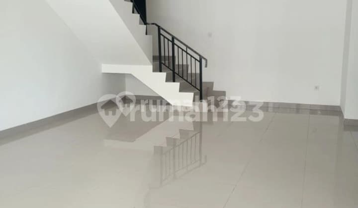 Disewakan Rumah di Cluster Arcadia Pik2, Ukuran 8X12,5M2, Harga : 120 Juta/Tahun