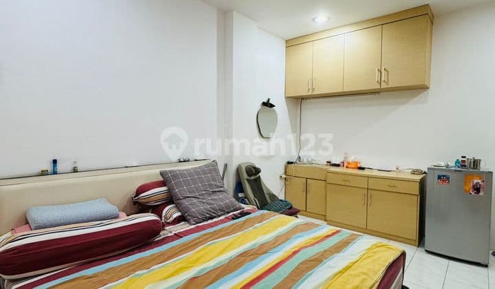 For Quick Sale: Permata Taman Palem Shop House, Size 4x12m², Price: 2.7M Negotiable