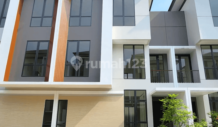 Rumah 3Lt 8X14 4Kt Cluster Maninjau Asya Jgc Jakarta Garden City