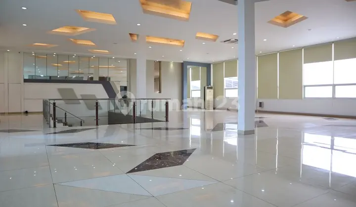Perkantoran 2 Lantai di Mainroad Bkr Bandung