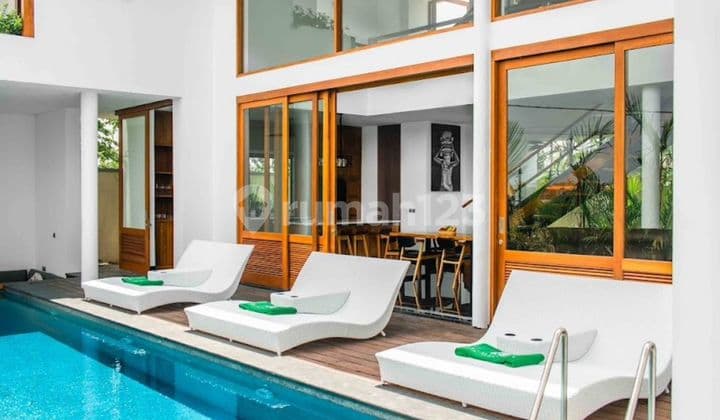 Modern Luxury Villa 5 Bedroom Di Canggu Bali