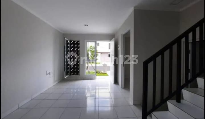 Rumah Bagus 2 Lantai di Summarecon Bandung