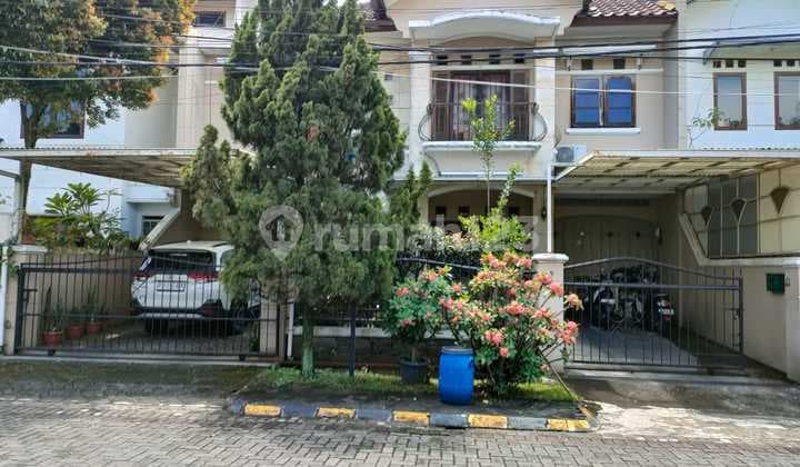 Rumah Bagus 2 Lantai Siap Huni di Batununggal