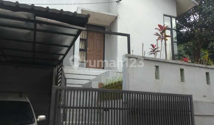 Rumah 2 Kamar Tidur SHM di Komplek Sariwangi