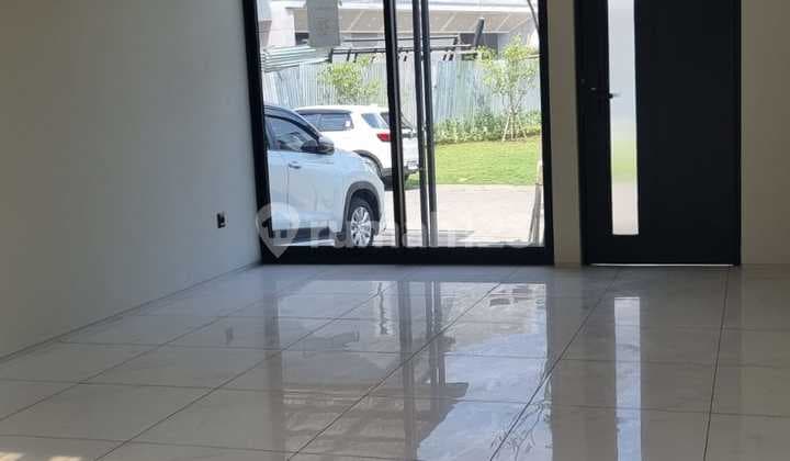 Rumah Bagus 2 Lantai Murah di Kota Baru Parahyangan