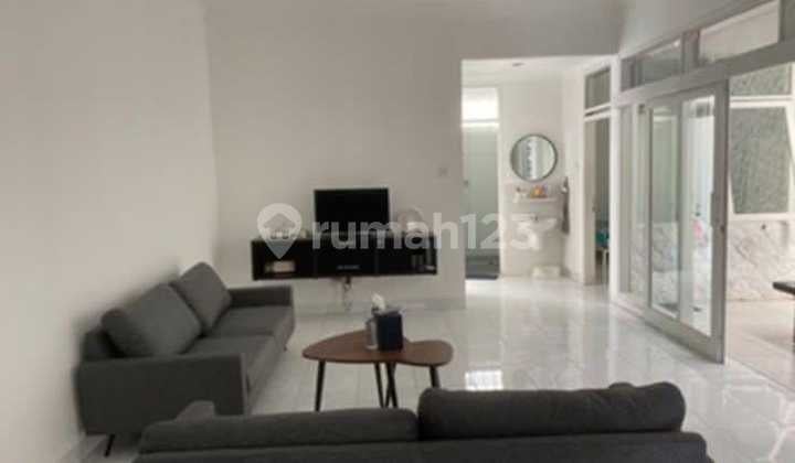Rumah Bagus Furnished di Singgasana Pradana
