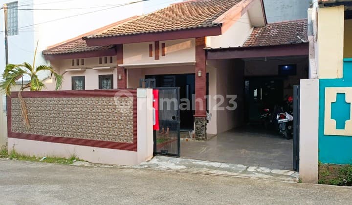 Rumah Bagus 3 Menit Mall Cinere Depok Dekat Lebak Bulus