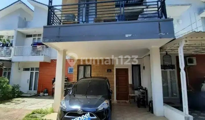 Rumah Cluster Cantik 3 Lantai Dekat Transmart Graha Raya