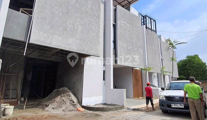 Rumah Ready Di Condet Dekat Pgc