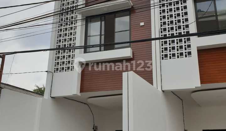 Rumah Murah Di Salemba Dekat Lapas