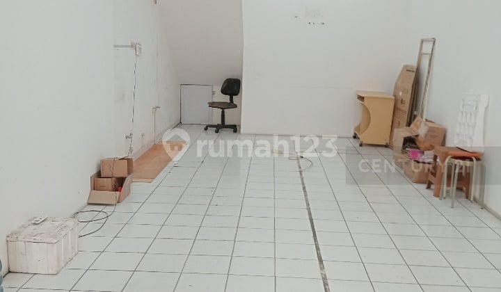 Poris Gaga Shop House
