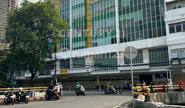 Ruko 5 Lantai Rapih dengan Lift Samping Plaza Indonesia
